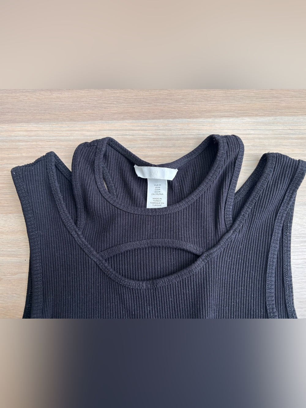 H&M | Cropped Cut-Out Peek-a-Boo Ribbed Tank Top M - Picture 3 of 6